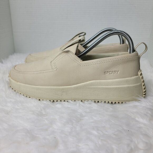 Sperry Boat Runner Womens Size 7.5 Beige Leather Slip On Casual Loafer Shoes - Picture 3 of 11